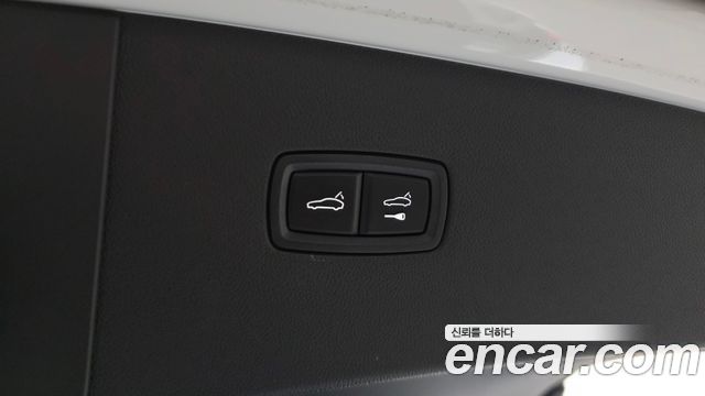 Porsche Cayenne 2023 — photo 31