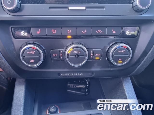 Volkswagen Jetta 2014 — photo 16