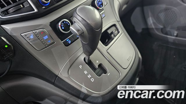 Hyundai Starex 2018 — photo 9