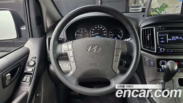Hyundai Starex 2018 — photo 12