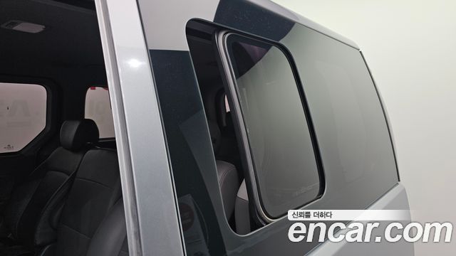 Hyundai Starex 2018 — photo 15