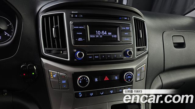 Hyundai Starex 2018 — photo 17