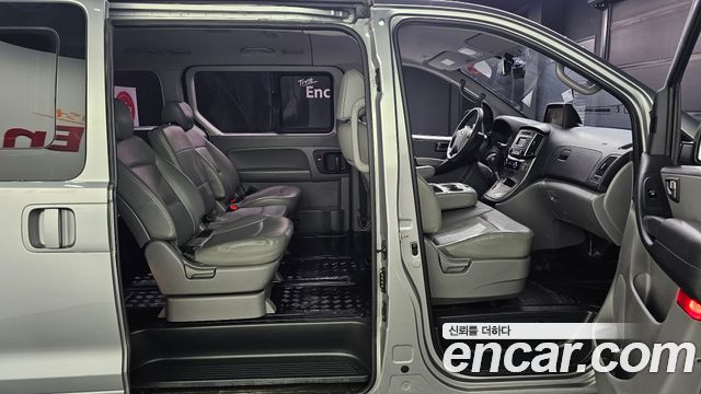 Hyundai Starex 2018 — photo 18