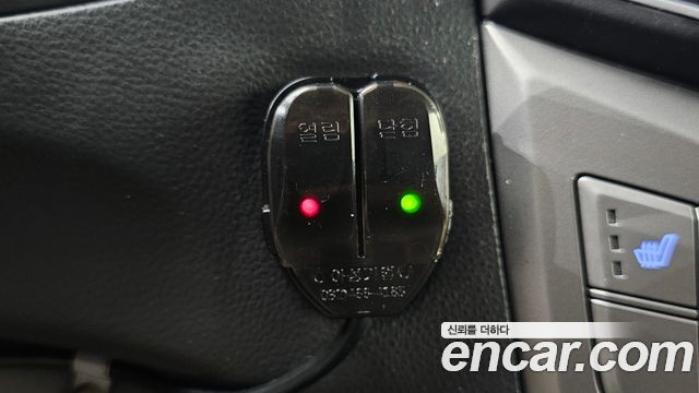 Hyundai Starex 2018 — photo 19