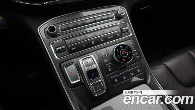 Hyundai Santafe 2022 — photo 12