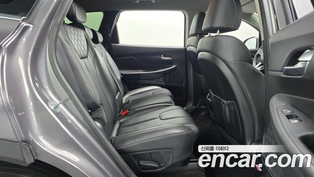 Hyundai Santafe 2022 — photo 17