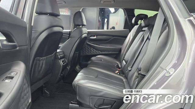 Hyundai Santafe 2022 — photo 18