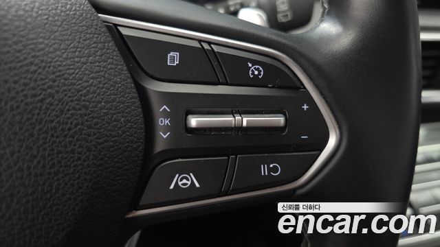 Hyundai Santafe 2022 — photo 24