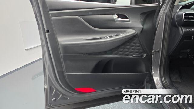 Hyundai Santafe 2022 — photo 14