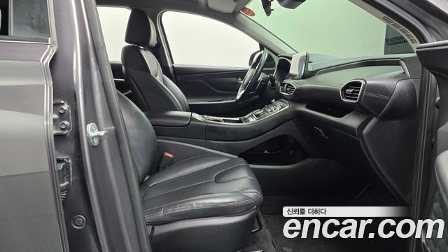 Hyundai Santafe 2022 — photo 16