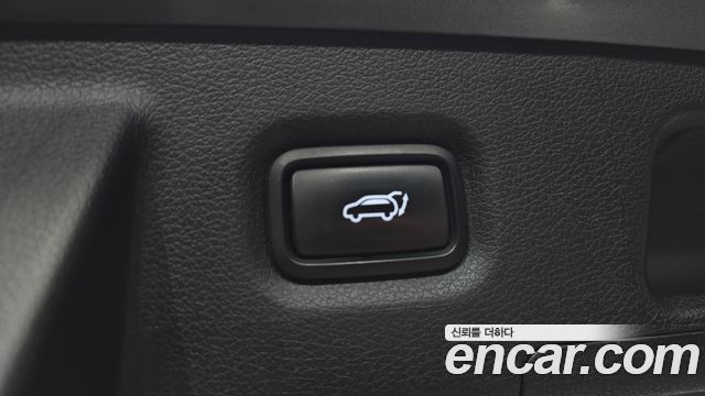 Hyundai Santafe 2022 — photo 30