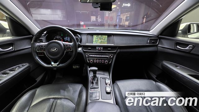 Kia K5 2018 — photo 10