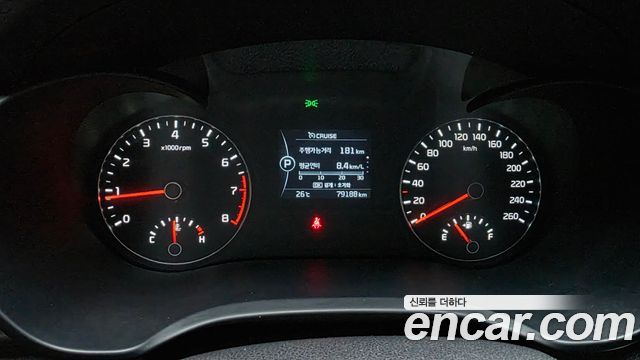 Kia K5 2018 — photo 11