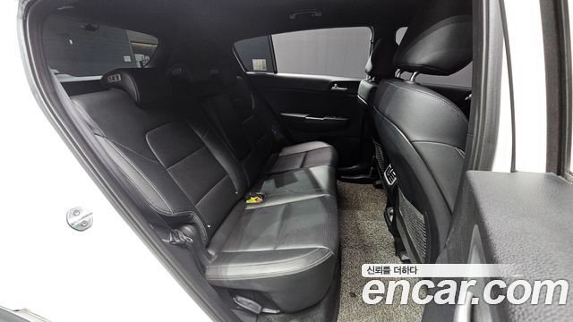Kia Sportage 2019 — photo 11