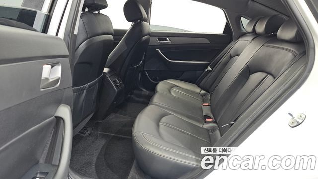 Hyundai Sonata 2019 — photo 11
