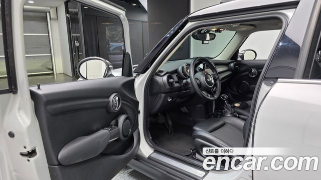 Mini Cooper 2016 — photo 10