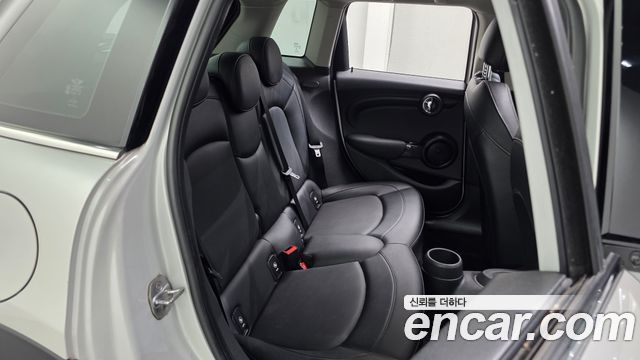 Mini Cooper 2016 — photo 11