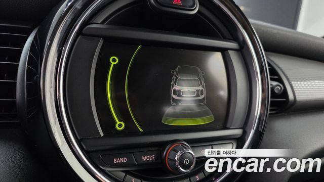 Mini Cooper 2016 — photo 17