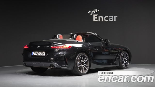 BMW Z4 2023 — photo 2