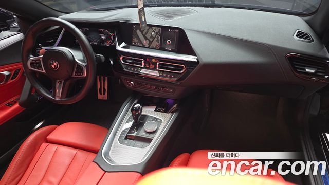 BMW Z4 2023 — photo 10