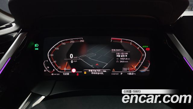 BMW Z4 2023 — photo 11
