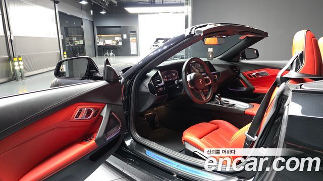 BMW Z4 2023 — photo 13