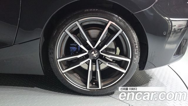 BMW Z4 2023 — photo 7