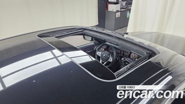 BMW 7-Series 2021 — photo 25