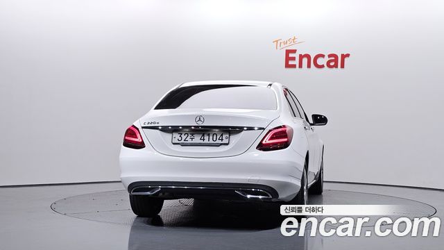 Mercedes-Benz C-Class 2019 — photo 4