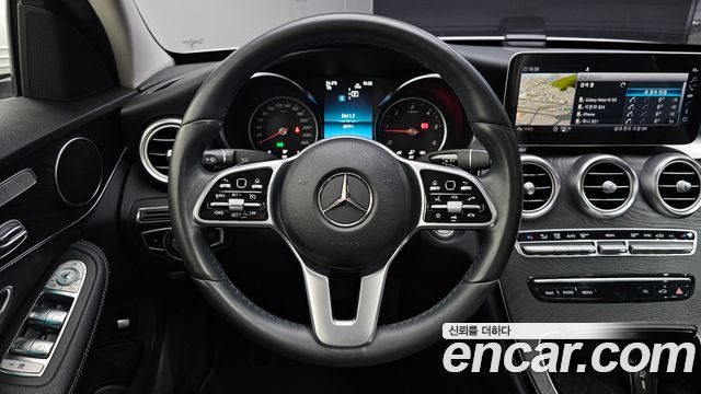 Mercedes-Benz C-Class 2019 — photo 19