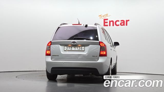 Kia Carens 2008 — photo 4