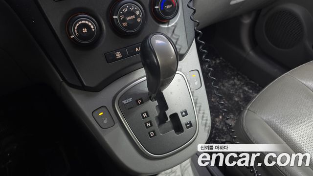 Kia Carens 2008 — photo 9