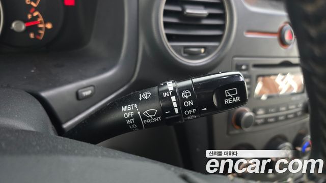 Kia Carens 2008 — photo 17