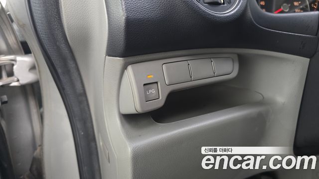 Kia Carens 2008 — photo 18