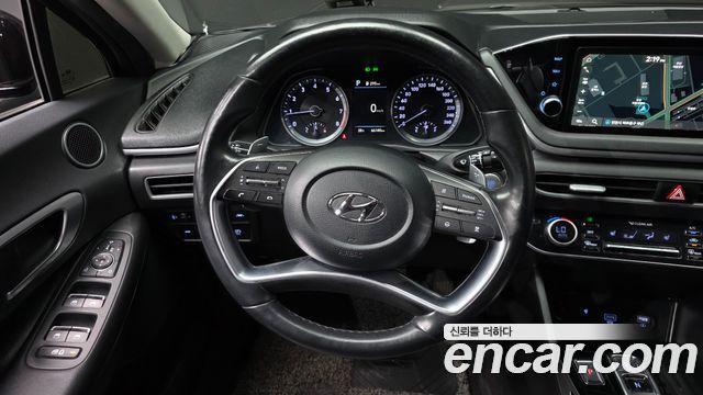 Hyundai Sonata 2022 — photo 13