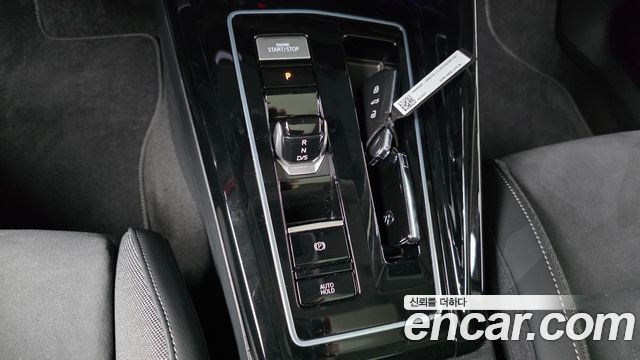 Volkswagen Golf 2025 — photo 12