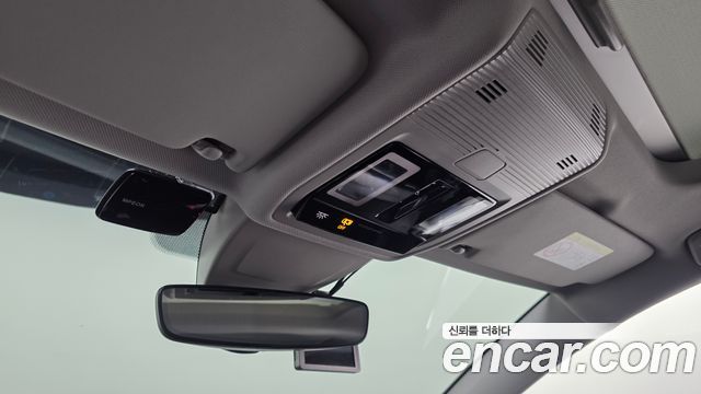 Volkswagen Golf 2025 — photo 23