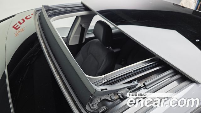 Volkswagen Golf 2025 — photo 25