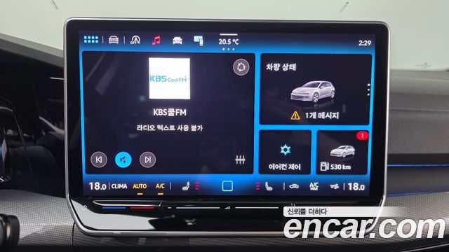 Volkswagen Golf 2025 — photo 29