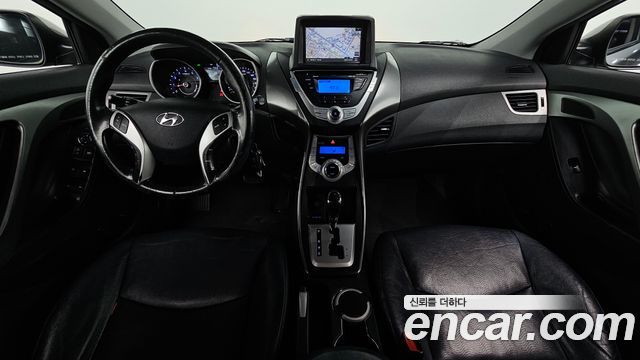 Hyundai AVANTE 2012 — photo 10