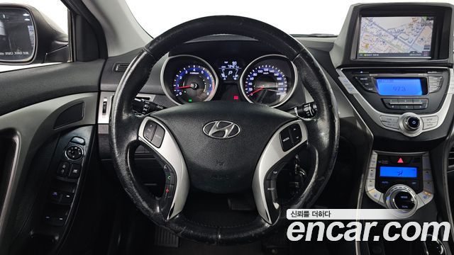Hyundai AVANTE 2012 — photo 19