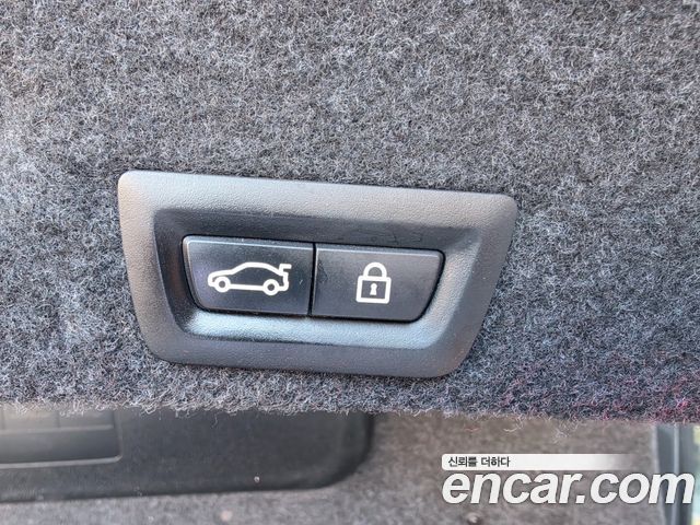 BMW 5-Series 2015 — photo 16