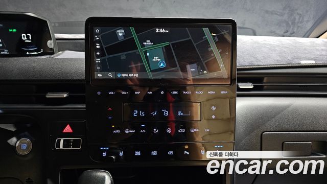 Hyundai Staria 2022 — photo 19