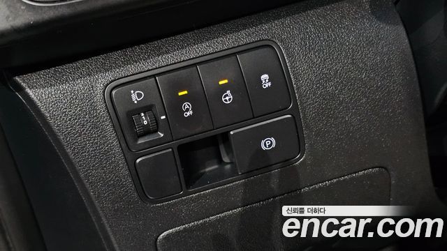 Hyundai Staria 2022 — photo 25