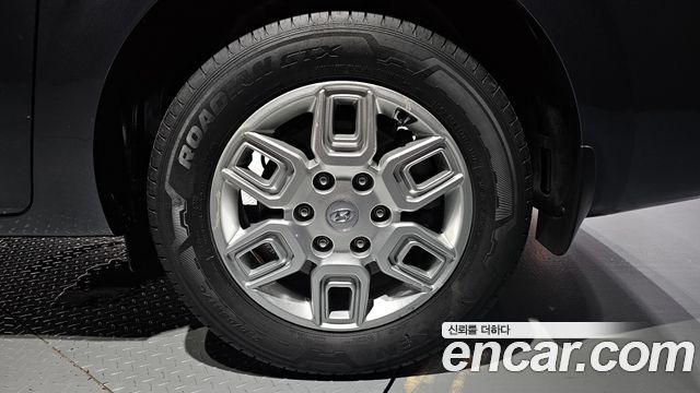 Hyundai Staria 2022 — photo 7