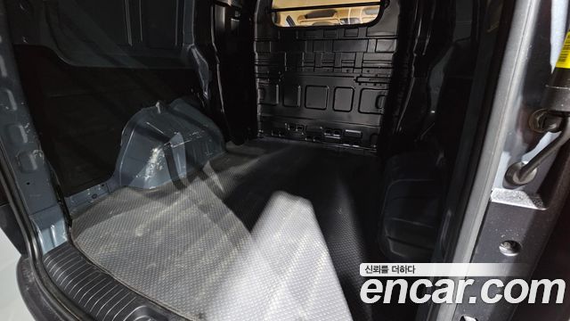 Hyundai Staria 2022 — photo 29