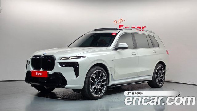 BMW X7 2025 — photo 1