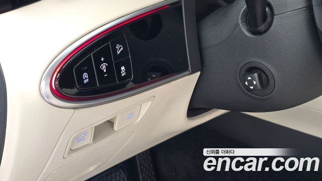 Genesis GV70 2023 — photo 14