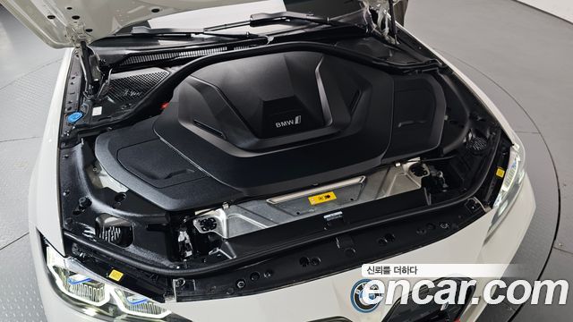 BMW i4 2023 — photo 6