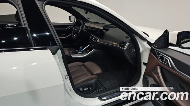 BMW i4 2023 — photo 17